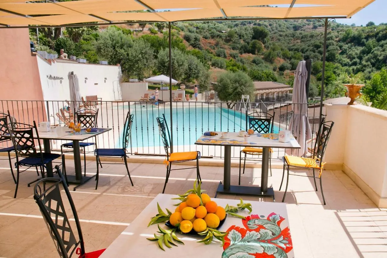 Aparthotel Don Vittorio Country Village Trappitello